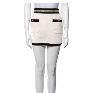 CHANEL Skirt | La Pausa Cruise 2019 Collection by Karl Lagerfeld